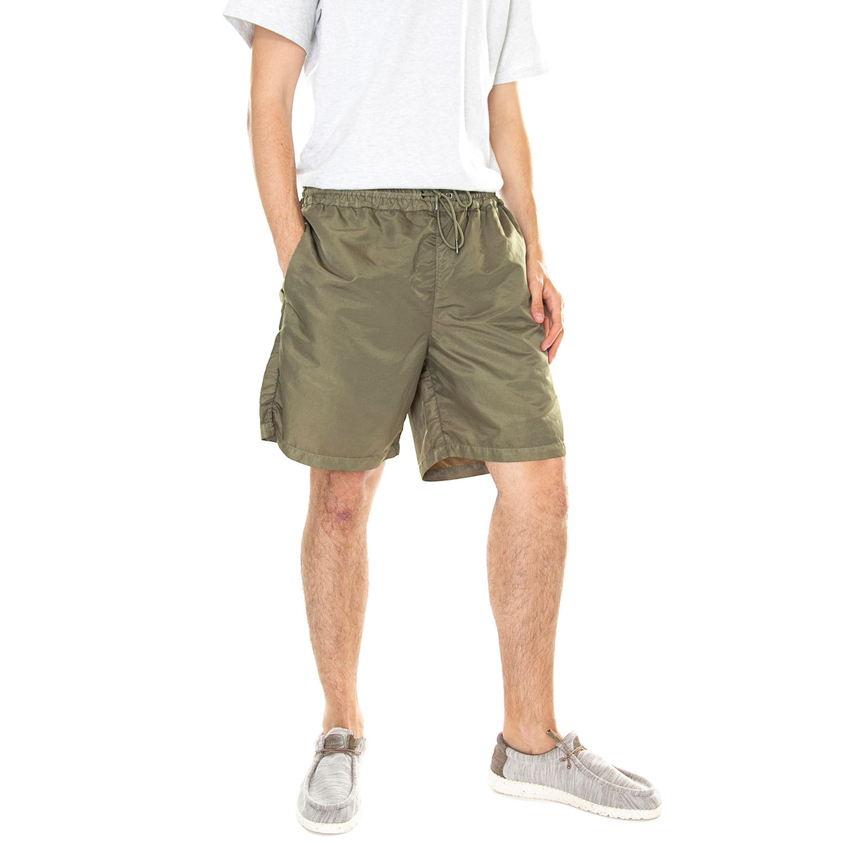 M' Go Washed Nylon Shorts Green - Bermuda Uomo Verdi M3GQ20WFCA0-F8EK . GUESS ORIGINALS 