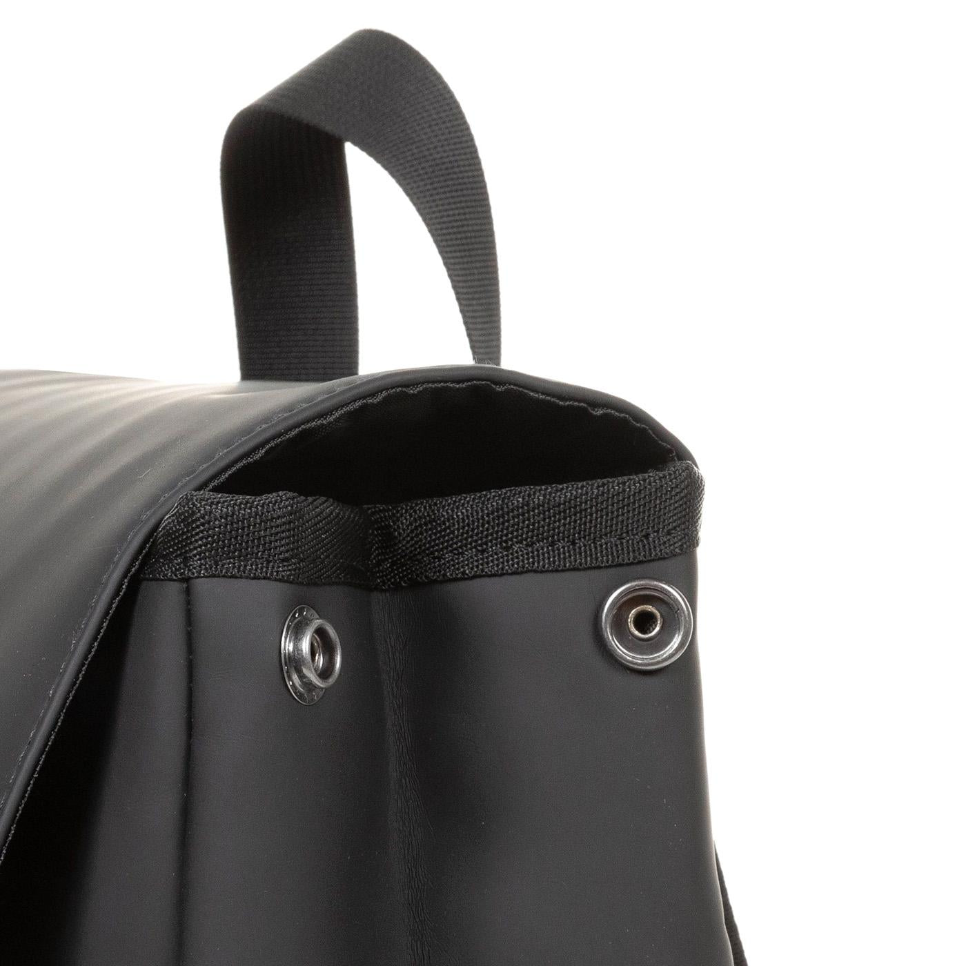 Yarin CNNCT F Matte Black - Zaino Nero EK0A5BJH1F51  EASTPAK 