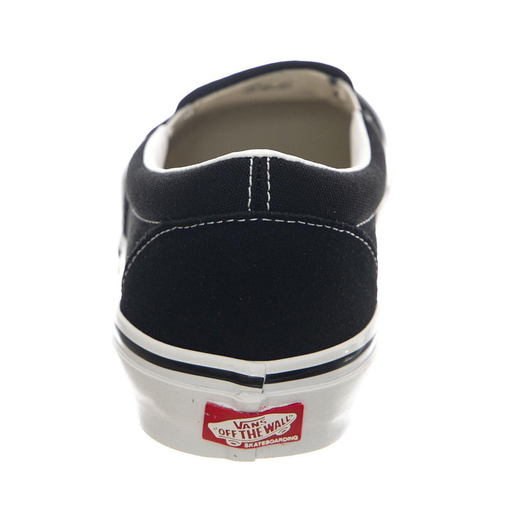 Skate Slip-On Black / White - Scarpe Profilo Basso Uomo Nere VN0A5FCAY28  VANS 